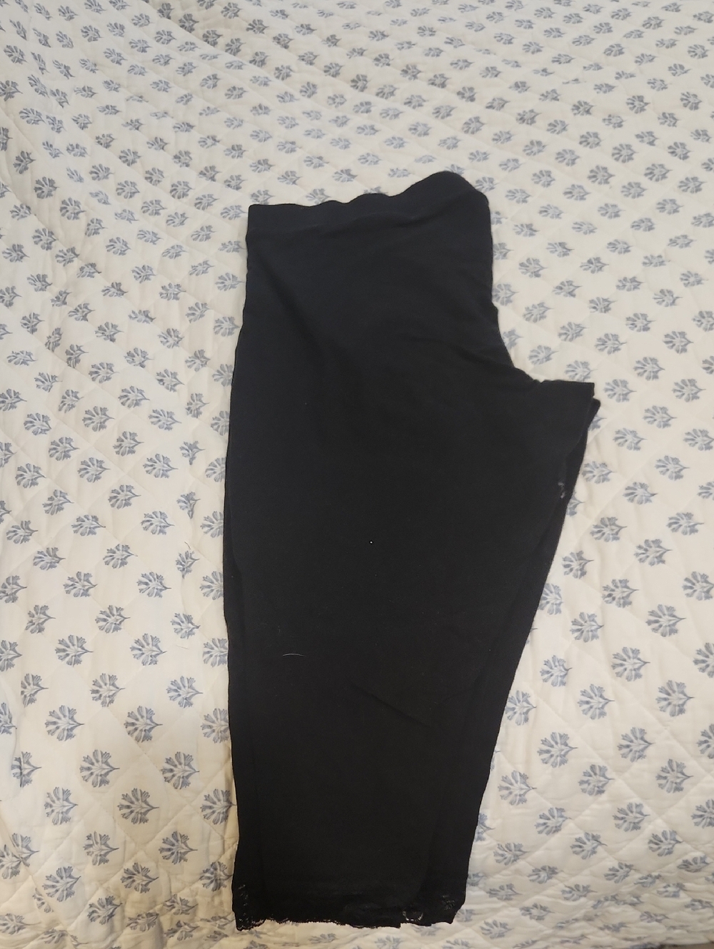 torrid Black Stretchy Capris